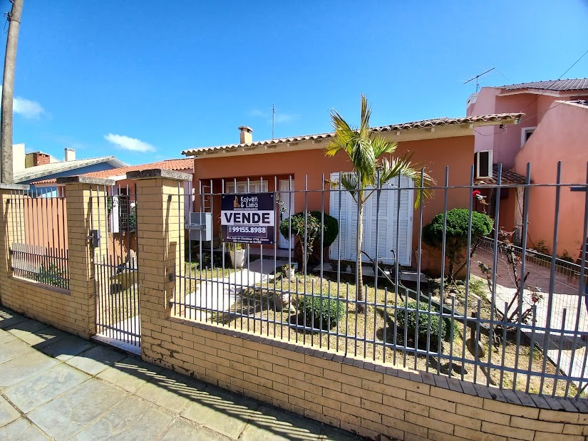 Casa de Alvenaria e Sobrado no Bairro Barrinha