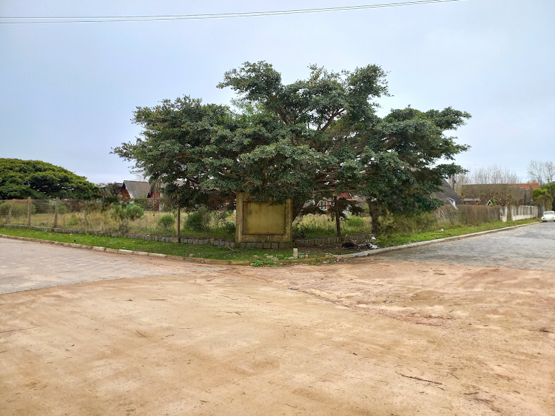 Terreno de Esquina no Balneário