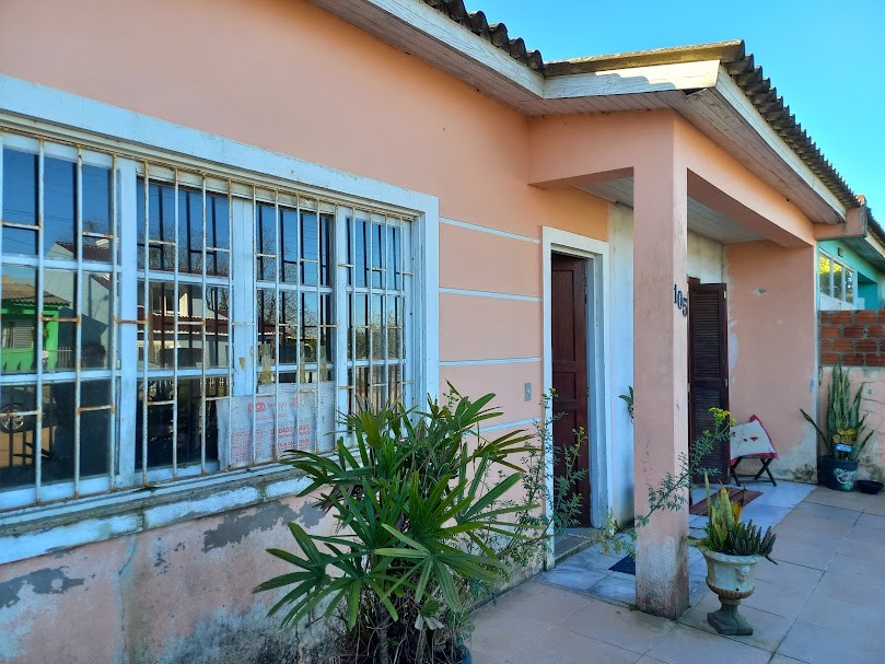 Casa de Alvenaria na Avenida