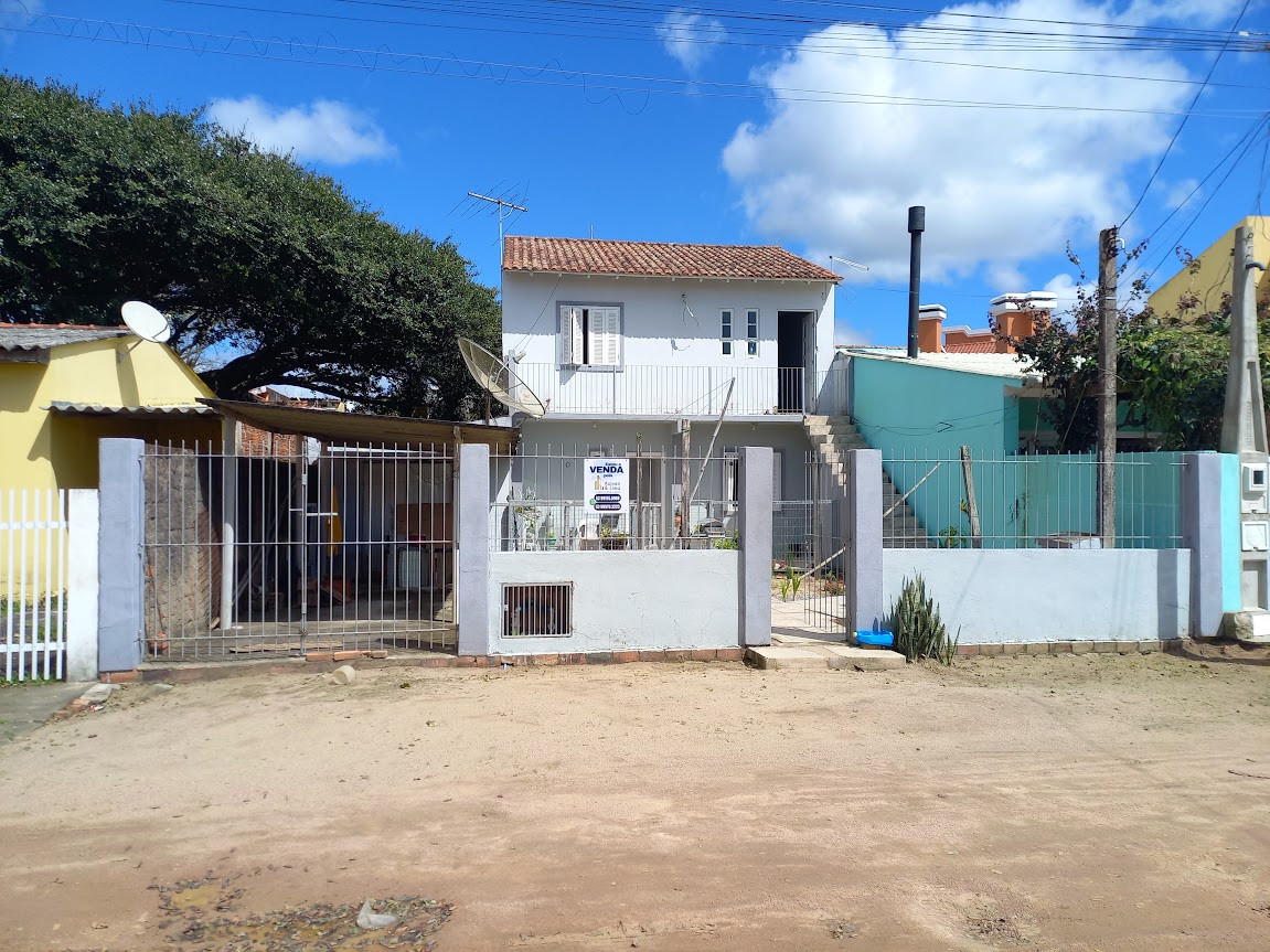 Sobrado de Alvenaria no Bairro Navegantes
